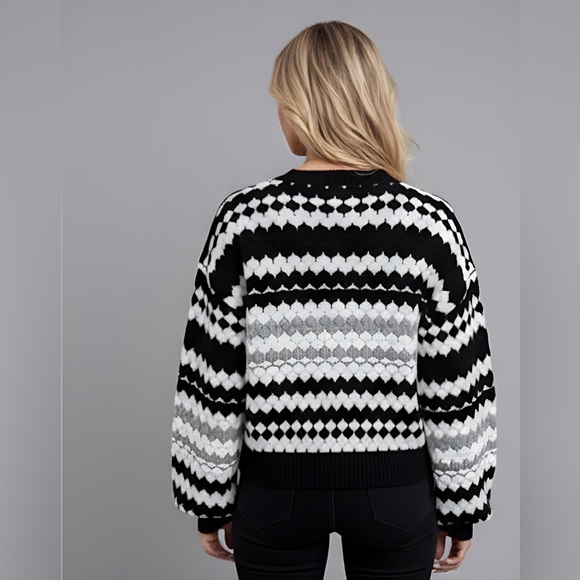 Oversized Cozy Color Block Drop Shoulder Sweater - Picture 4 of 6